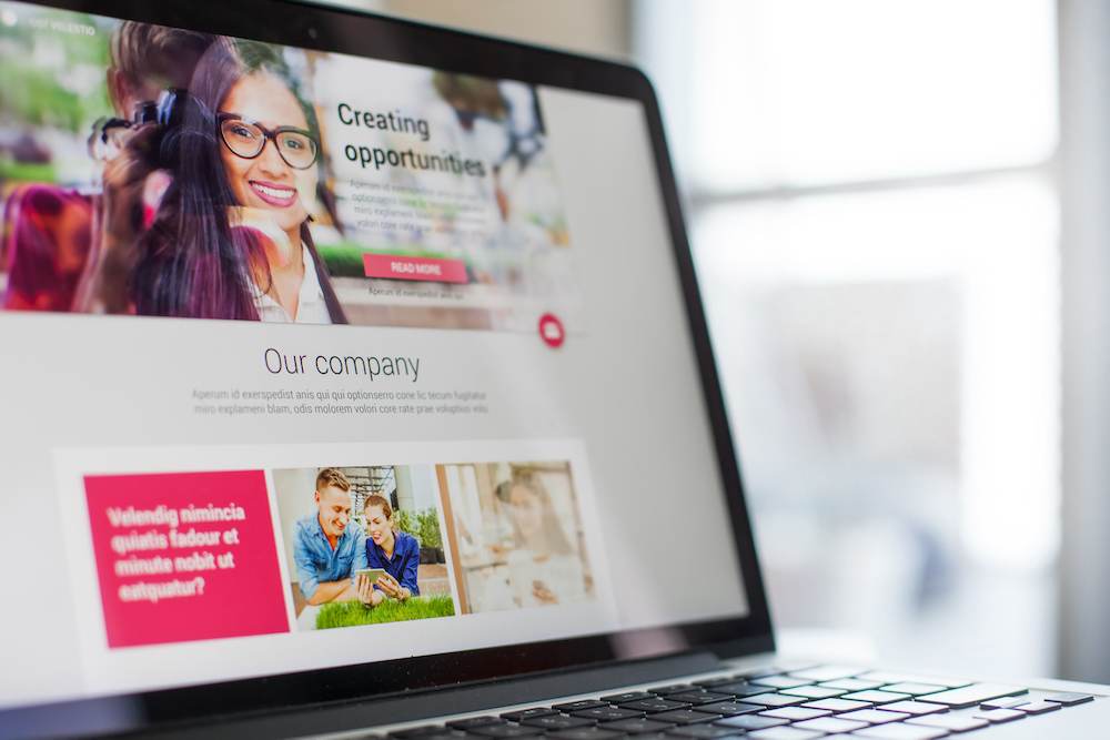 The Top 6 Reasons Auto Shipping Companies Need a Quote Tool on Their Website